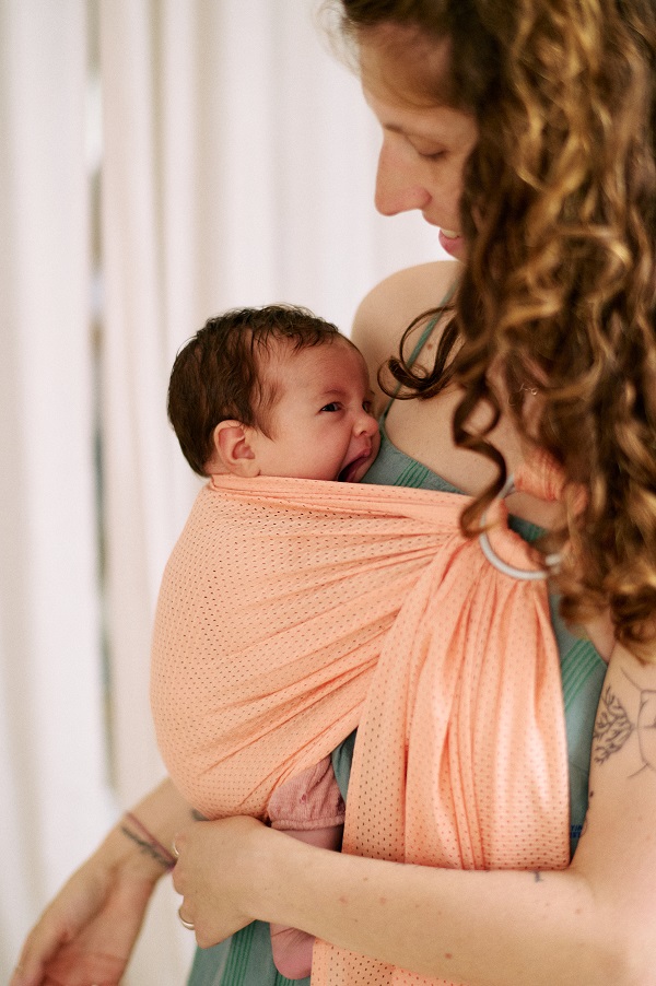 Kangura portabebés Bandolera Portabebé de Agua Momawo Splash Salmon