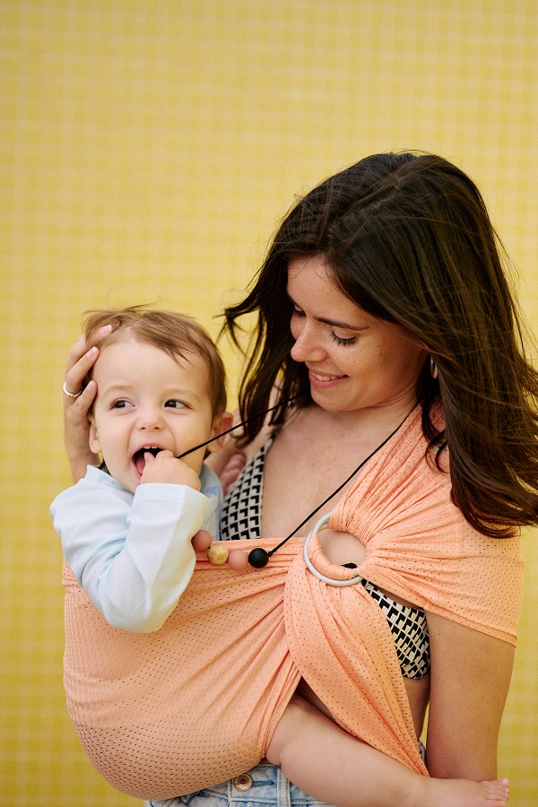 Kangura portabebés Bandolera Portabebé de Agua Momawo Splash Salmon