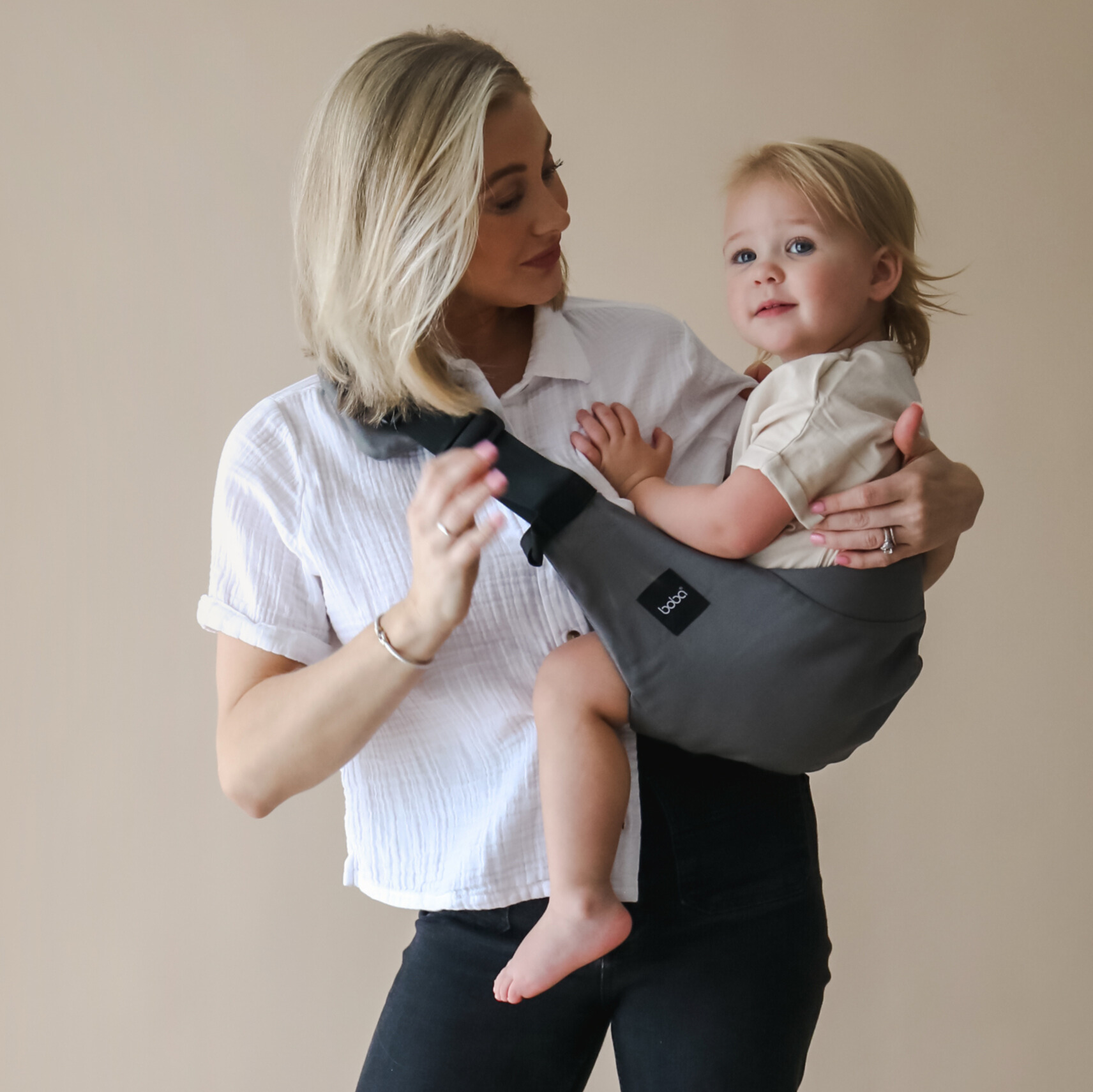 Kangura portabebés Portabebé ligero Boba Buddy Grey