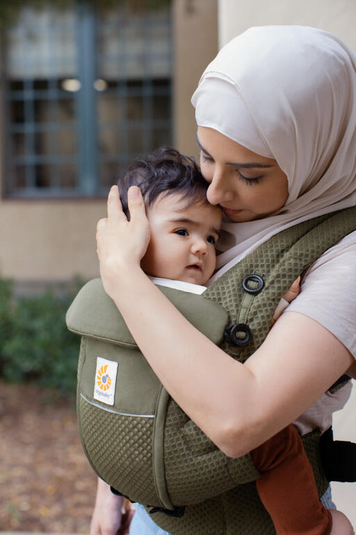 Kangura portabebés Mochila portabebé Ergobaby Adapt Soft Flex Mesh - Verde oliva