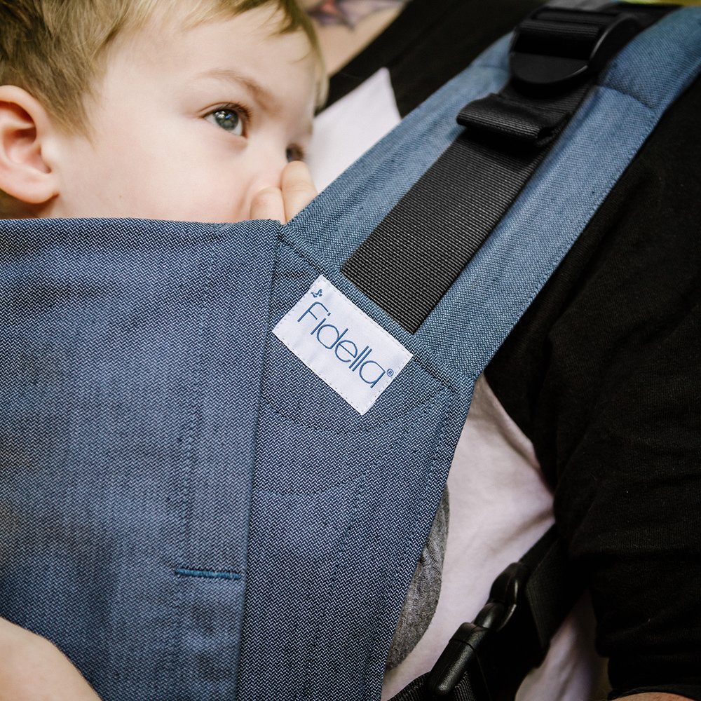 Kangura portabebés Mochila ergonómica Fidella Fusion Toddler 2.0 Chevron Denim Blue