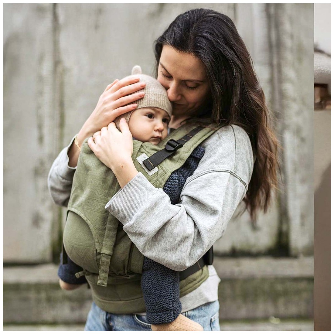 Kangura portabebés Mochila ergonómica Fidella Fusion Bebé Cubic Lines Moss