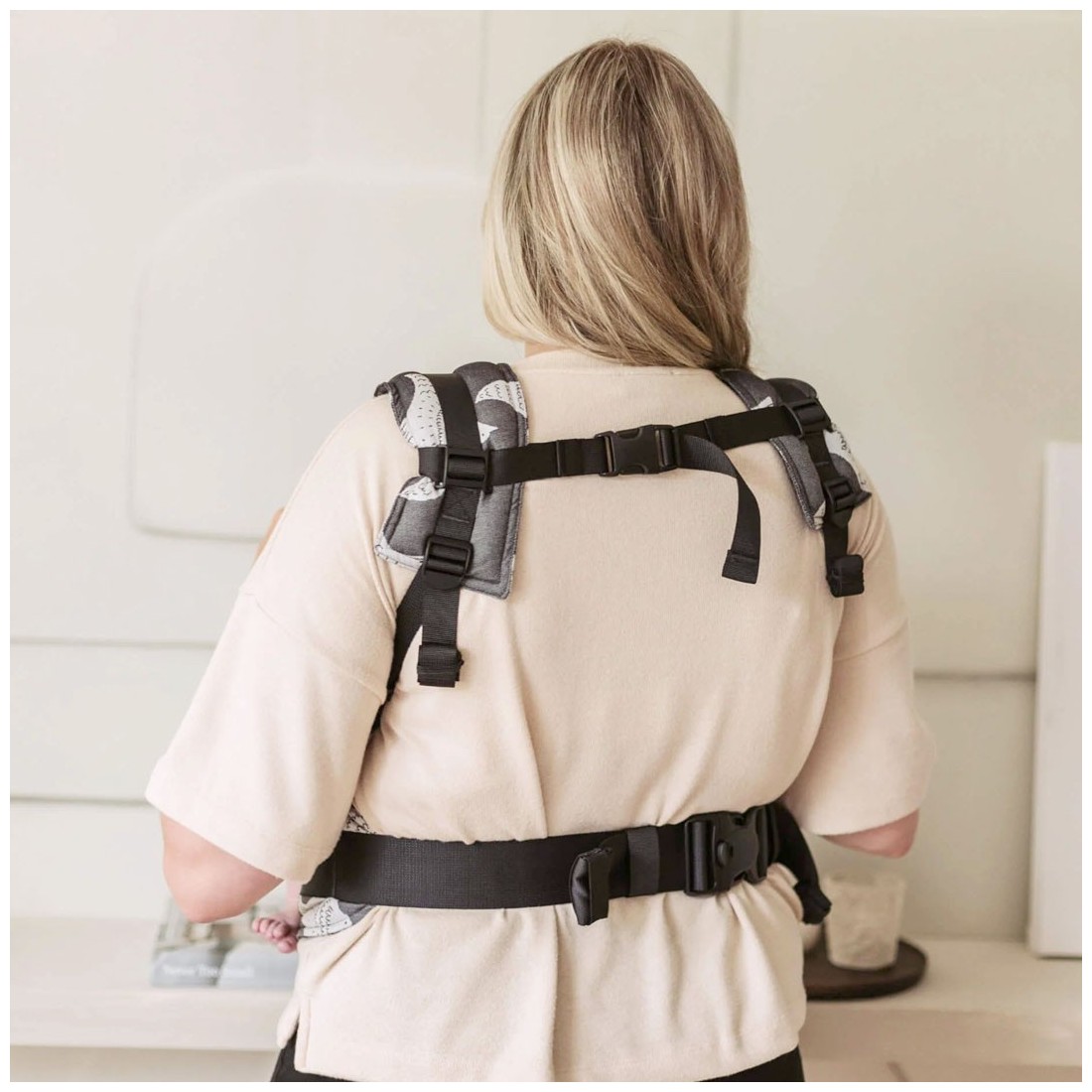 Kangura portabebés Mochila ergonómica Fidella Fusion Toddler 2.0 Birds Black Ecru