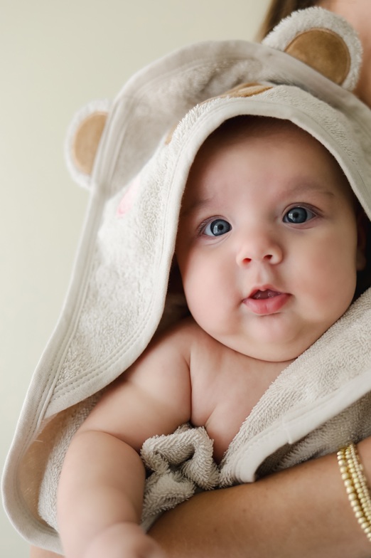 Kangura portabebés Toalla con capucha y manopla CuddleBug Beige Bear