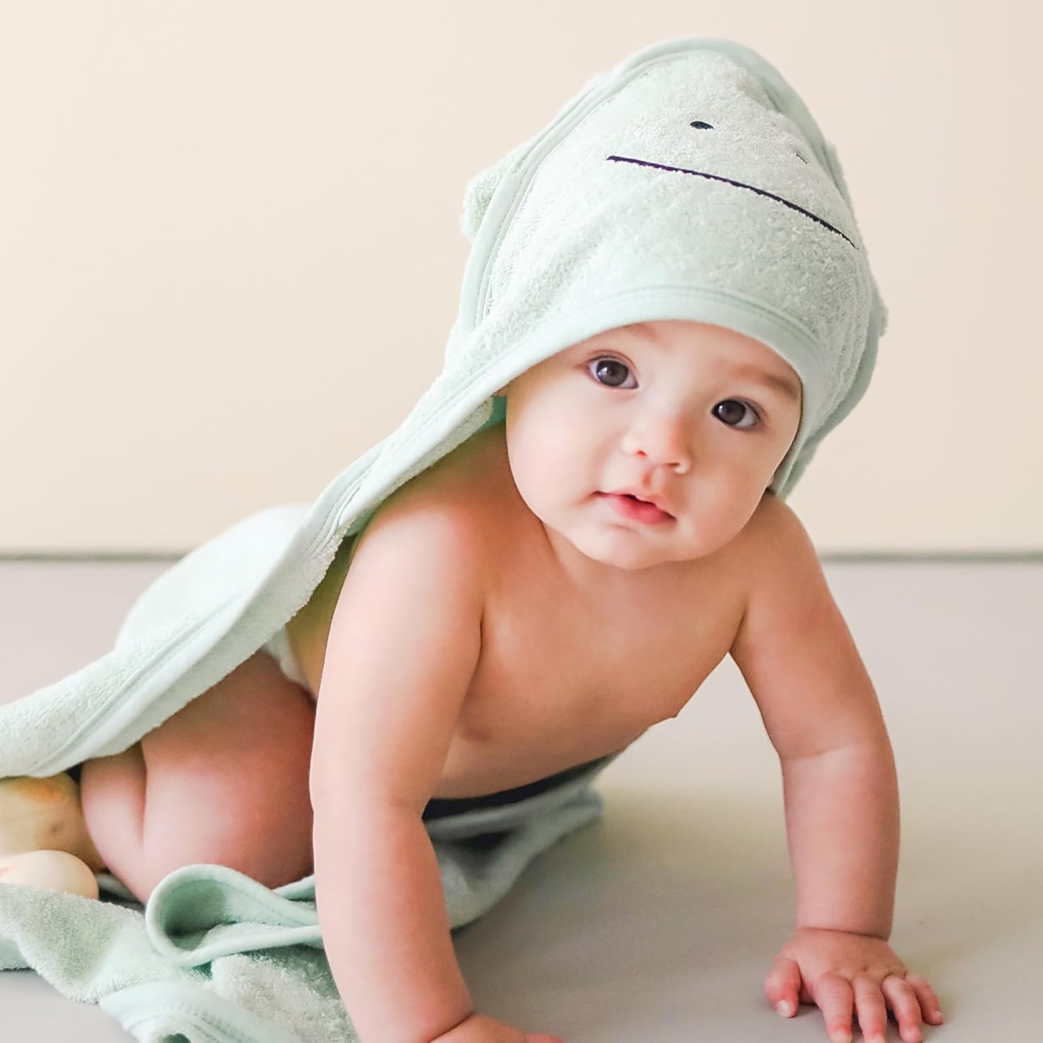 Kangura portabebés Toalla con capucha y manopla CuddleBug Green Frog