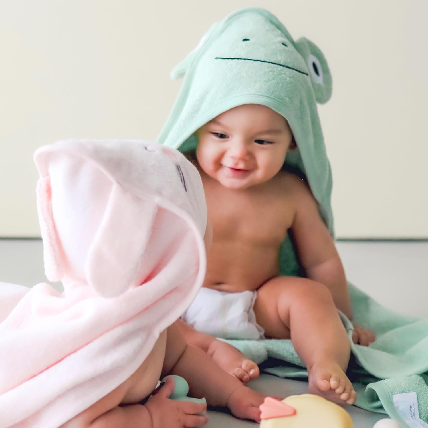 Kangura portabebés Toalla con capucha y manopla CuddleBug Green Frog